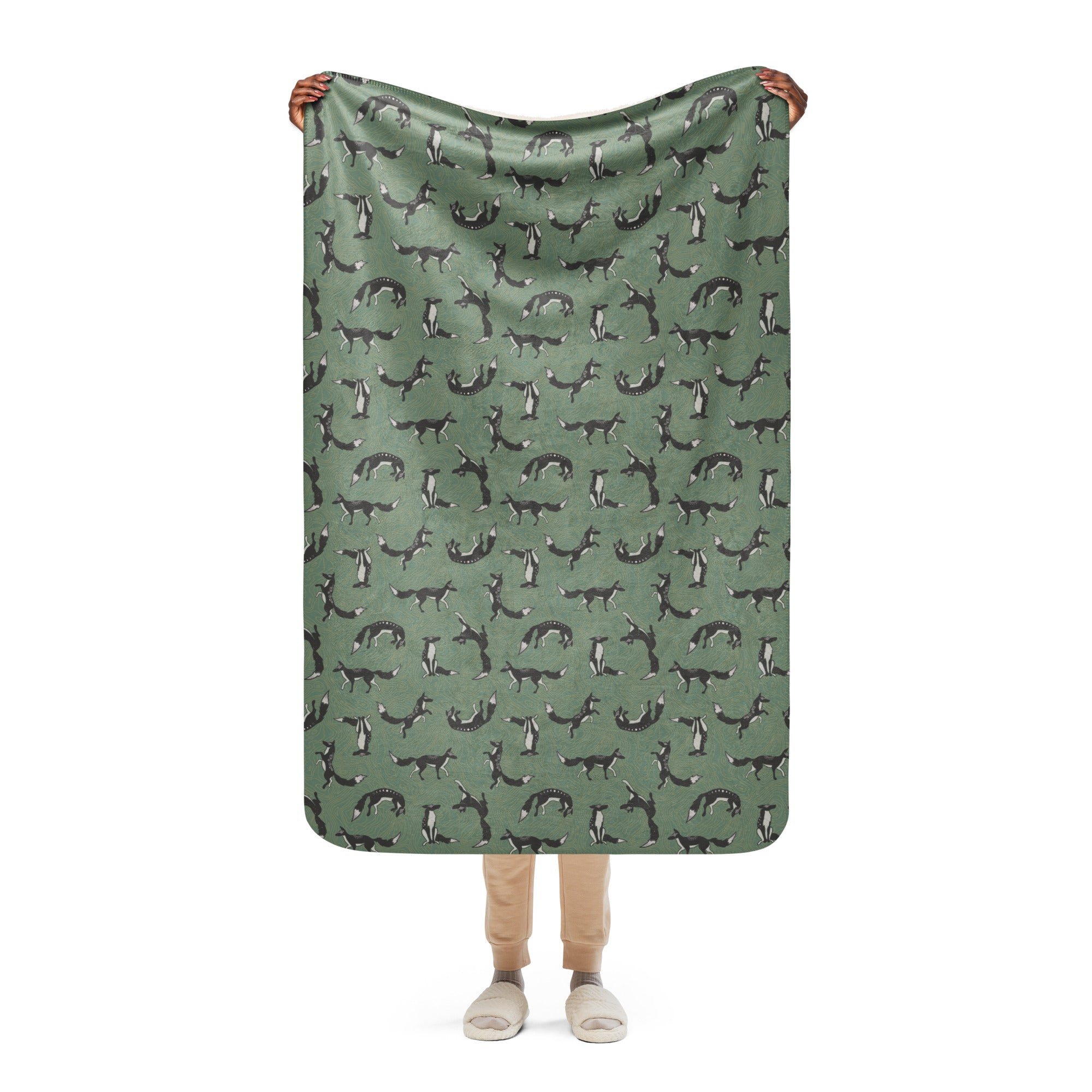 Moss Foxes Sherpa blanket