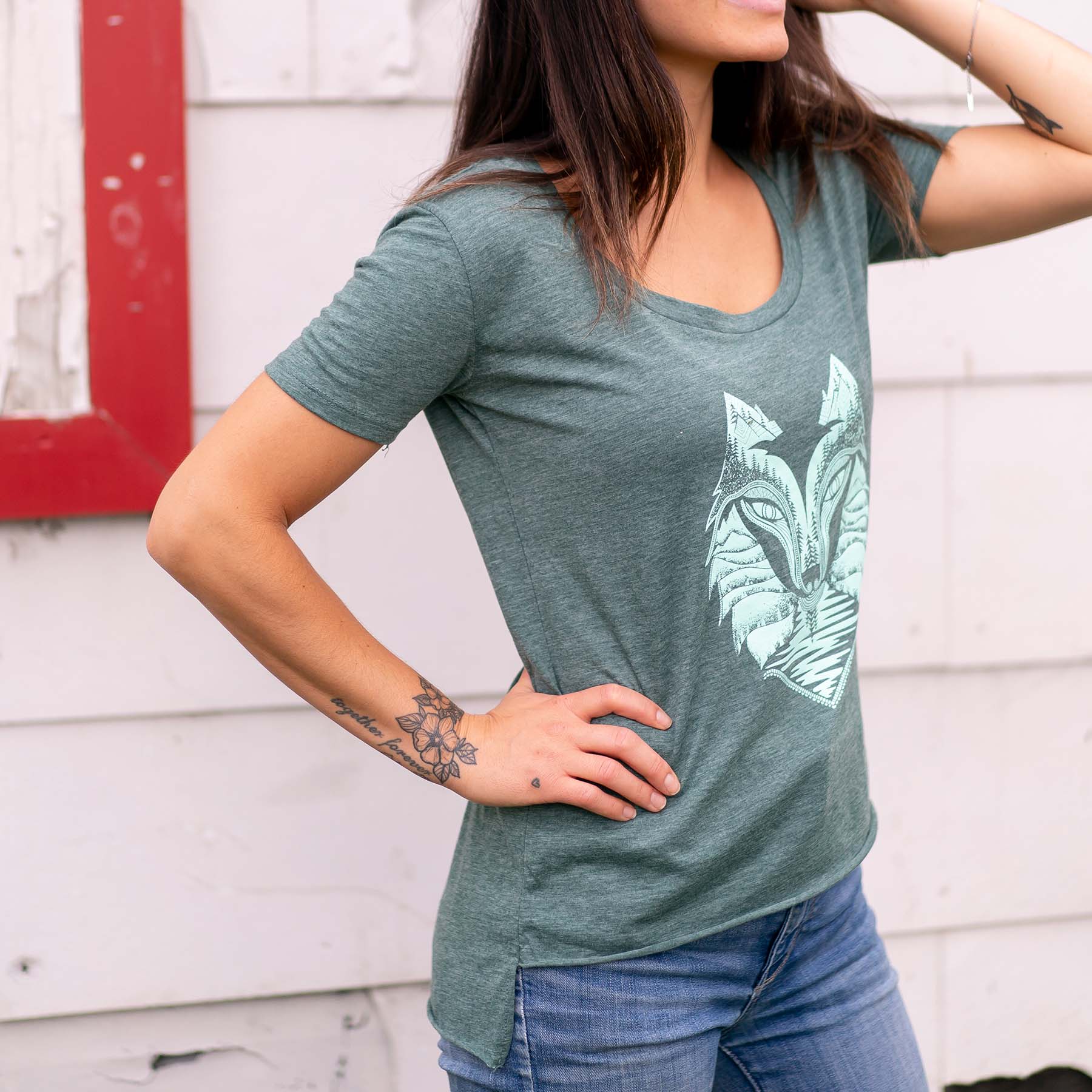 Wolf Scoop T-shirt | Pine - Ketsol