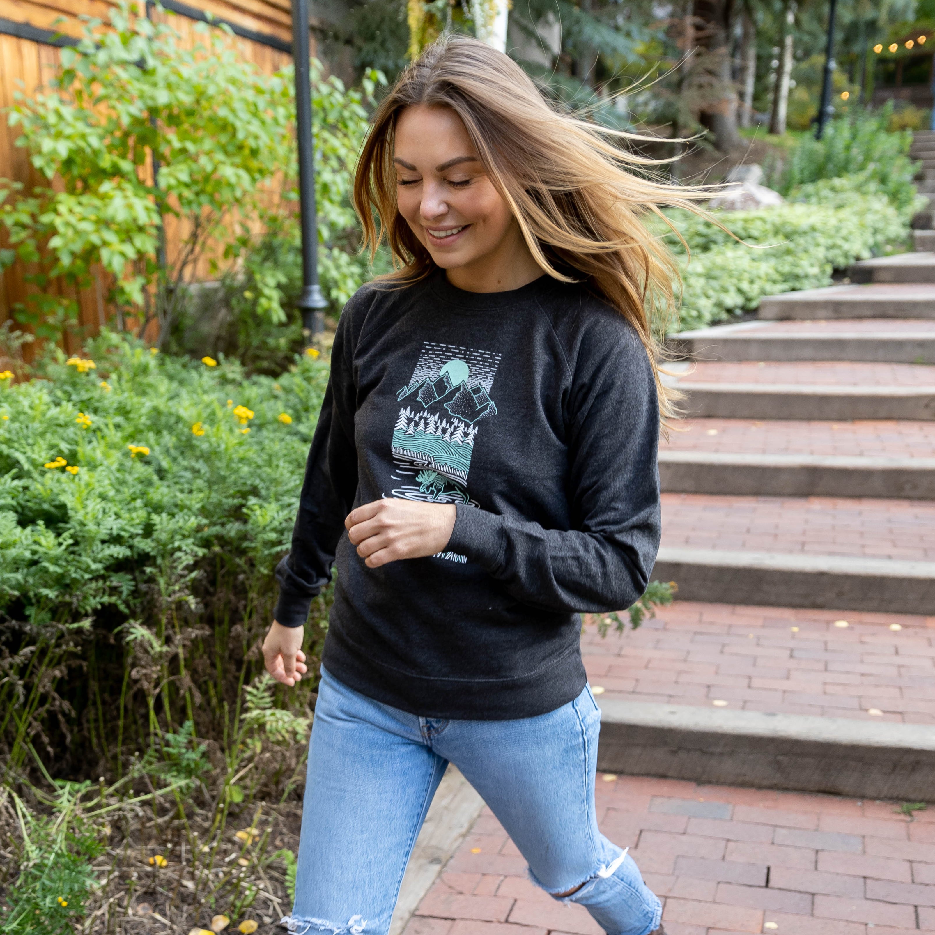 ⚡️ Piney Moose Crewneck Sweatshirt | Charcoal ⚡️