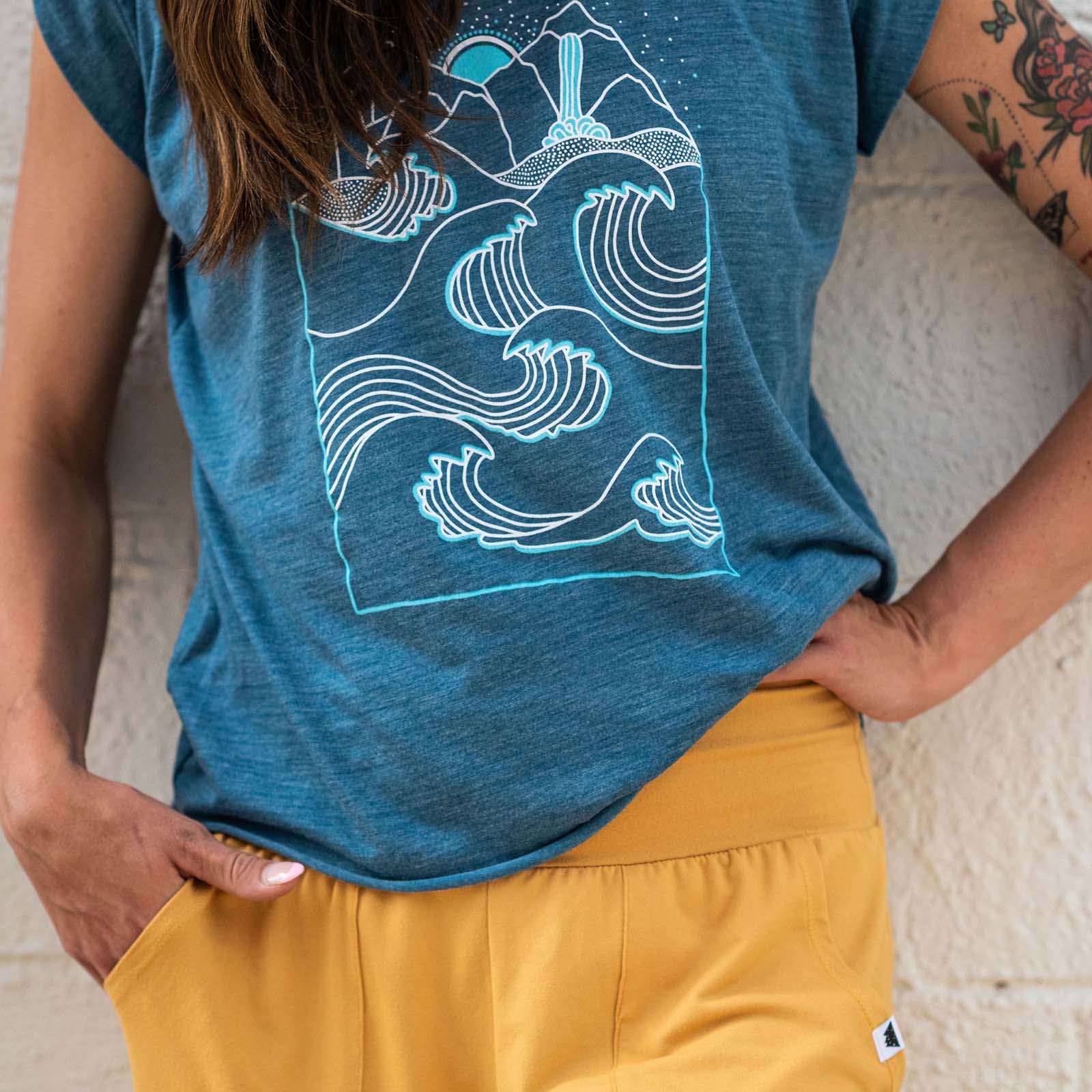 Mountains to Sea Rolled Cuffs Flowy Shirt | Heather Teal - Ketsol